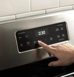 GE 30-Inch Freestanding Gas Range with 4.8 cu. ft. Oven Capacity and Sealed Cooktop Burners - Image 15