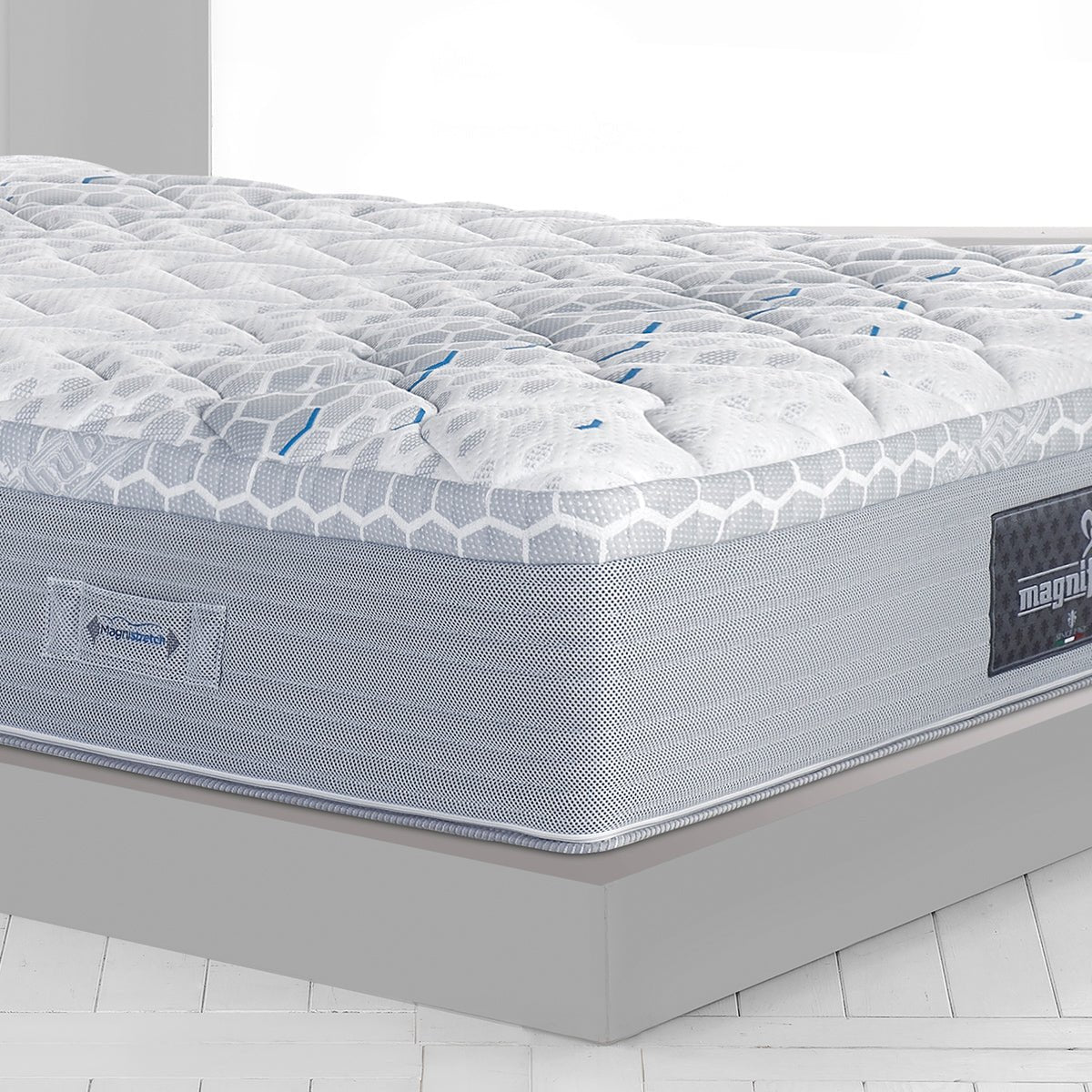 magniflex-magnistretch-plus-spinal-decompression-mattress-5260085 Magniflex MagniStretch Plus - Spinal Decompression Mattress - Image 1