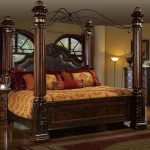 McFerran Home Furnishings B6005 Canopy Bedroom Set – Traditional Carved Solid Wood in Rich Brown Finish