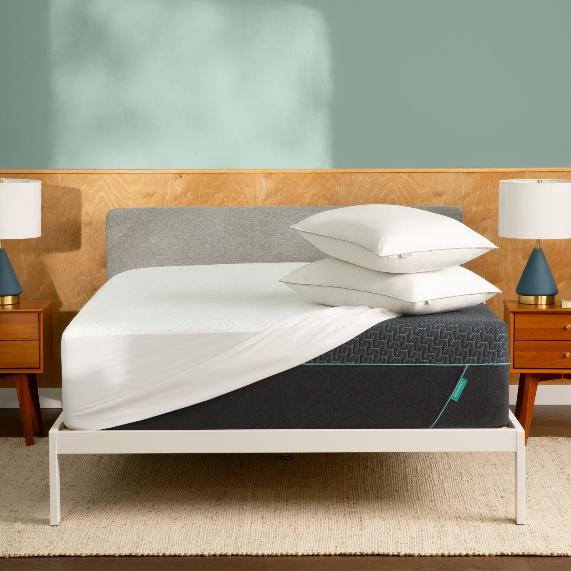 mint-hybrid-mattress-bundle-2303406 Mint Hybrid Mattress Bundle - Image 1